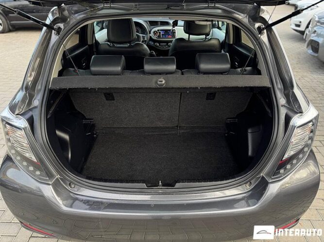 Toyota Yaris 46 interauto-car