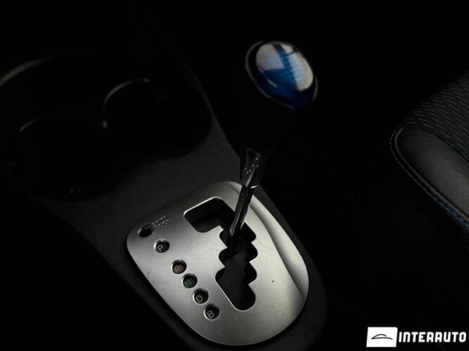 Toyota Yaris 40 interauto-car