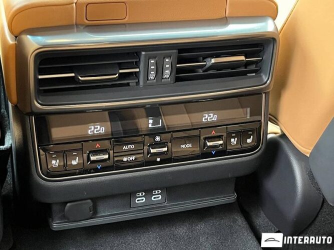 Lexus LX 500d 63 interauto-car