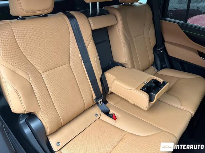 Lexus LX 500d 65 interauto-car