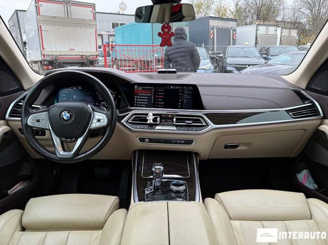 BMW X7 4.0i 38 interauto-car