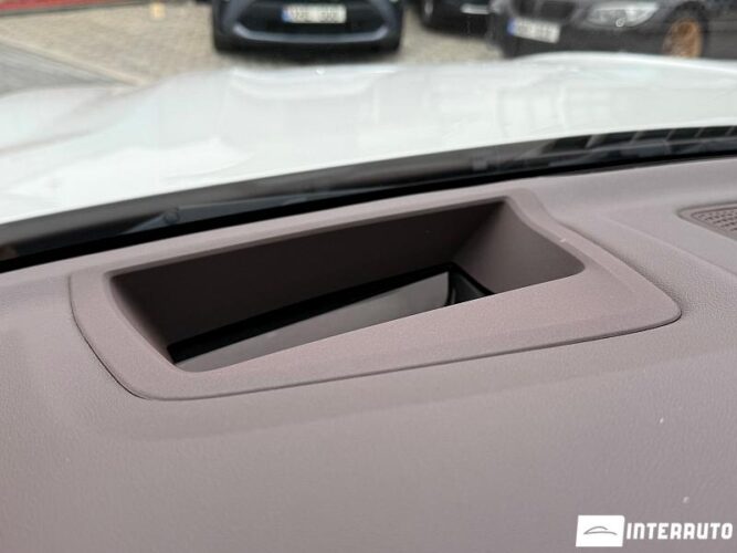 BMW X7 4.0i 44 interauto-car