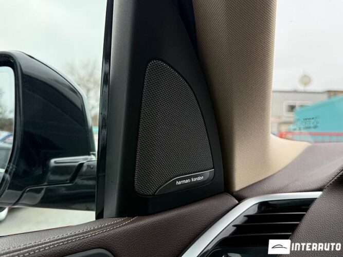 BMW X7 4.0i 48 interauto-car