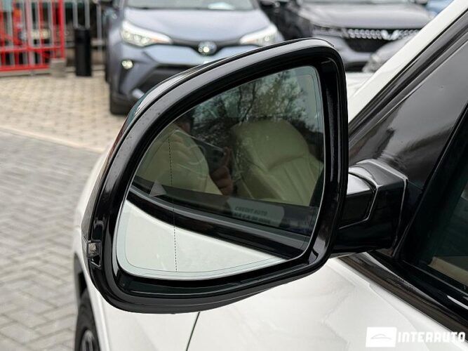 BMW X7 4.0i 50 interauto-car