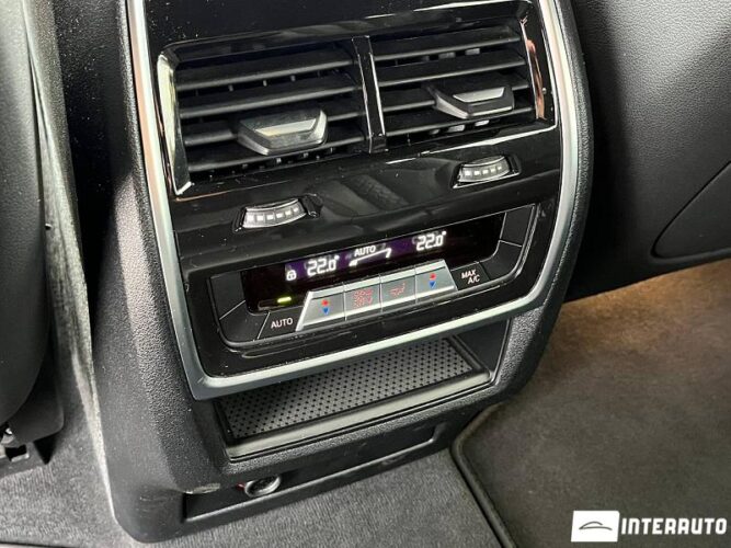 BMW X7 3.0d 59 interauto-car