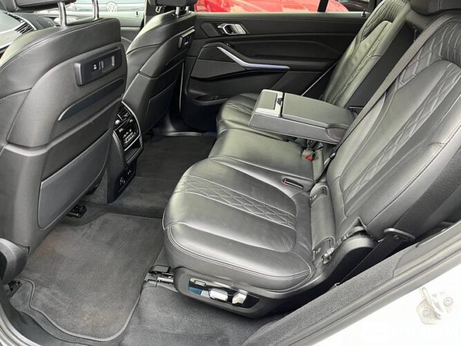 BMW X7 3.0d 60 interauto-car