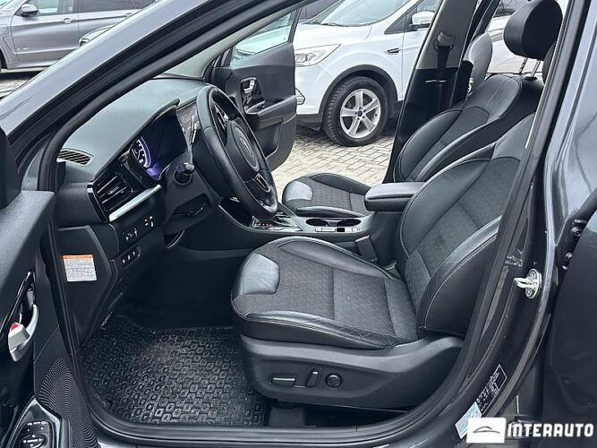 Kia Niro 36 interauto-car