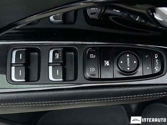 Kia Niro 48 interauto-car