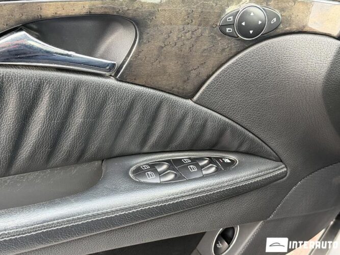 Mercedes E 220 35 interauto-car
