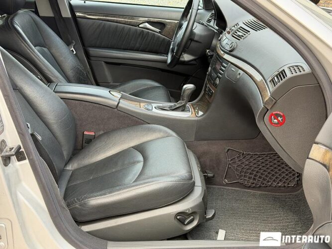 Mercedes E 220 45 interauto-car
