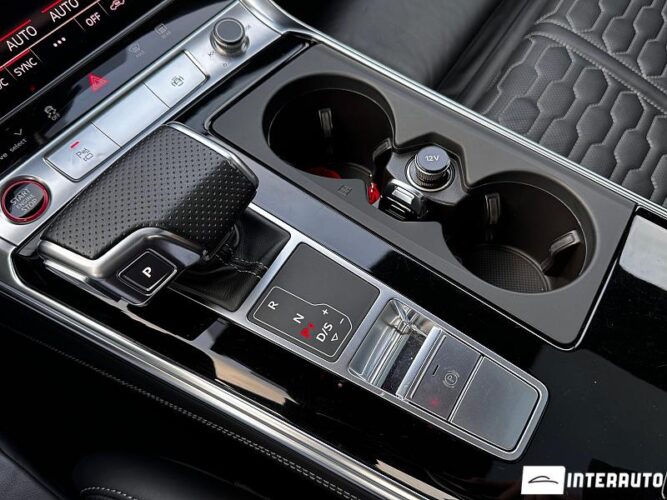 Audi RS7 48 interauto-car