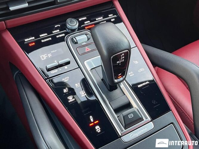 Porsche Cayenne E-Hybrid 39 interauto-car