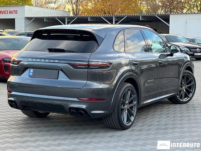 Porsche Cayenne E-Hybrid 29 interauto-car