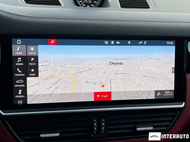 Porsche Cayenne E-Hybrid 38 interauto-car