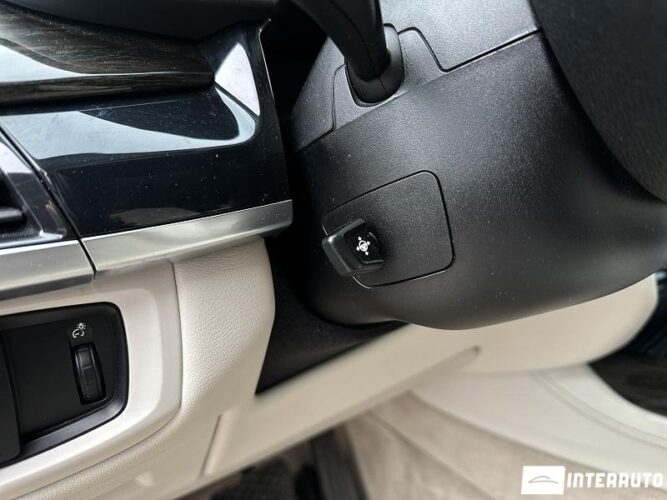 BMW X5 4.0e 42 interauto-car