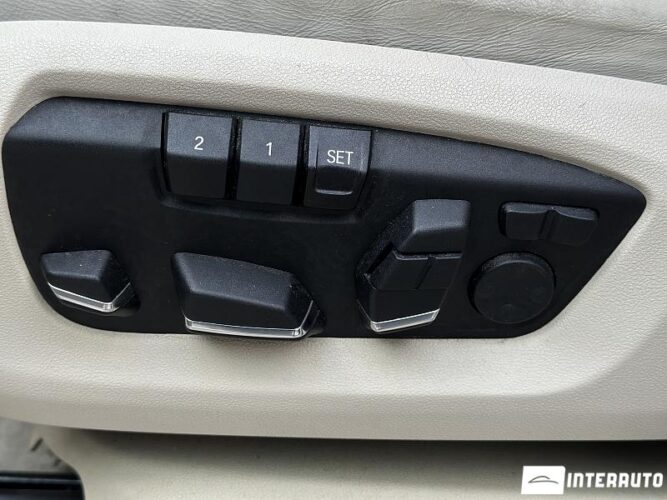 BMW X5 4.0e 52 interauto-car