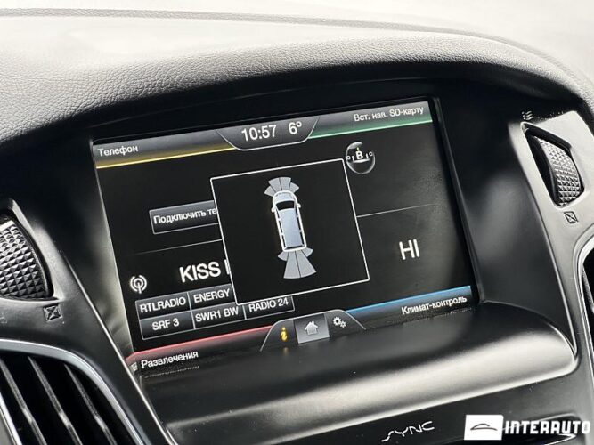 Ford Focus 37 interauto-car