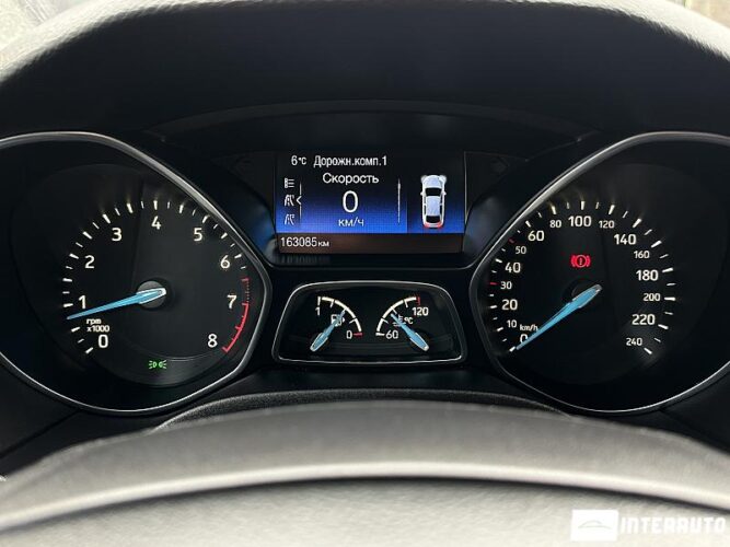 Ford Focus 36 interauto-car