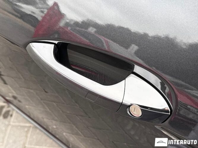 Mercedes E 250 52 interauto-car