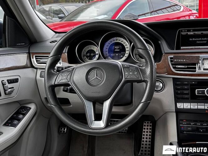 Mercedes E 250 39 interauto-car