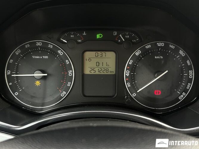 Skoda Octavia 37 interauto-car