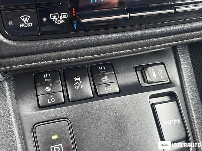 Toyota Auris 43 interauto-car