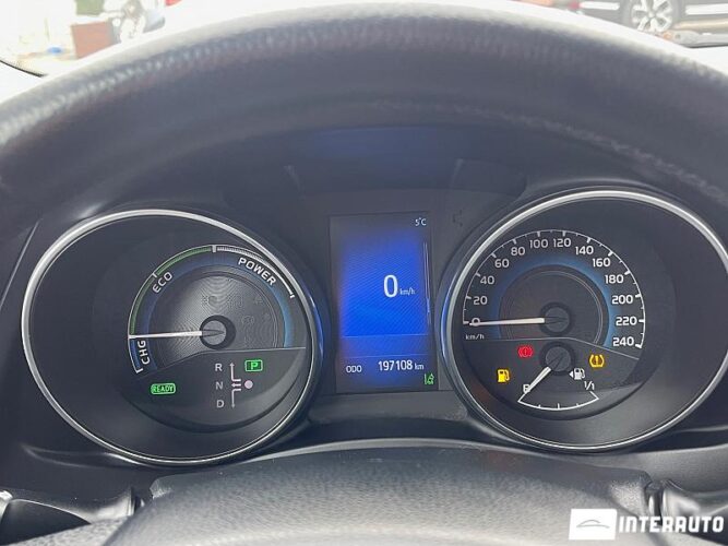 Toyota Auris 38 interauto-car