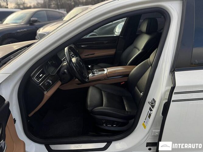 BMW 740 38 interauto-car