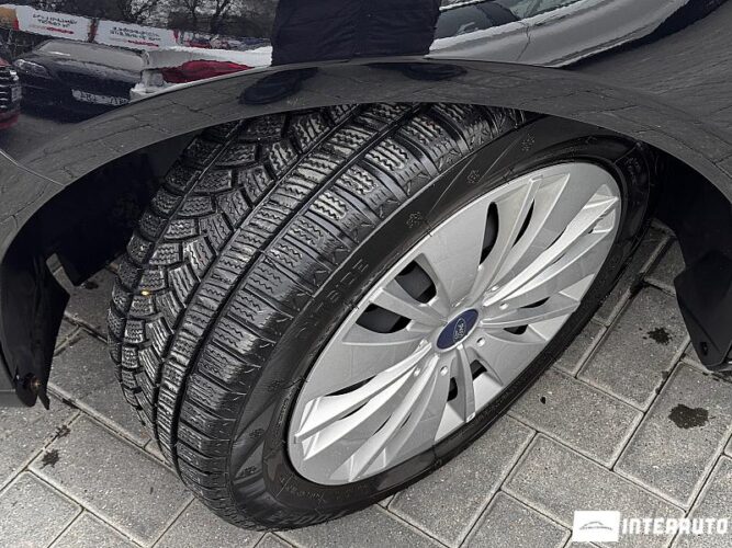 Ford Focus 47 interauto-car