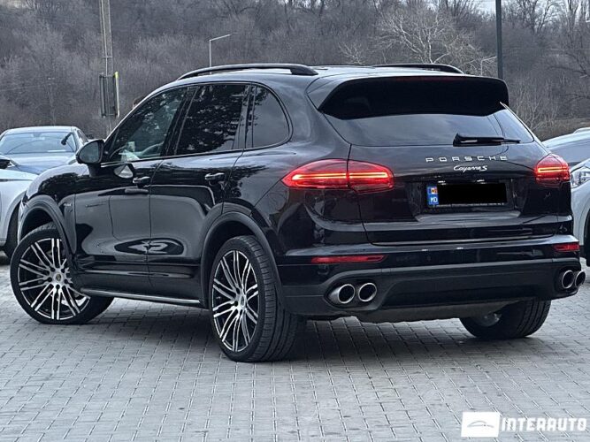 Porsche Cayenne S 41 interauto-car