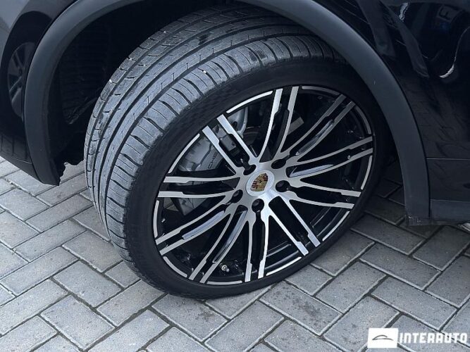 Porsche Cayenne S 56 interauto-car