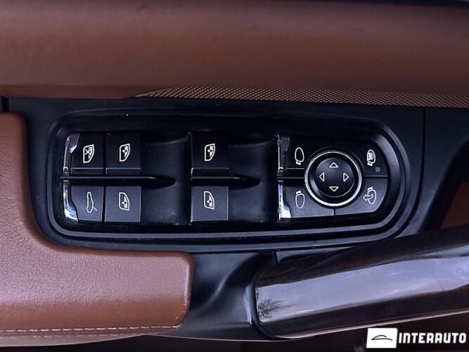 Porsche Cayenne S 59 interauto-car