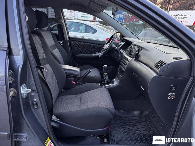 Toyota Corolla 40 interauto-car