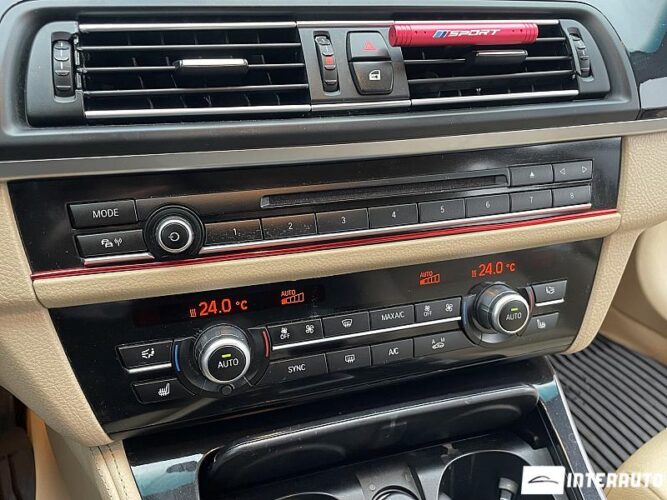 BMW 520 42 interauto-car