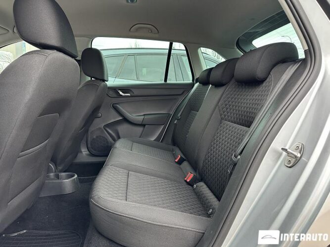 Skoda Rapid 52 interauto-car