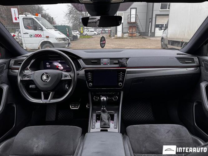 Skoda Superb 39 interauto-car