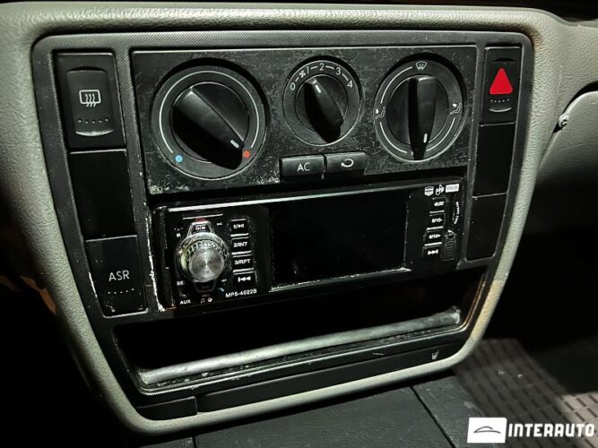 Volkswagen Passat 38 interauto-car