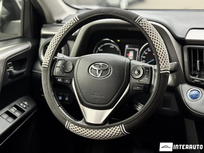 Toyota Rav-4 43 interauto-car