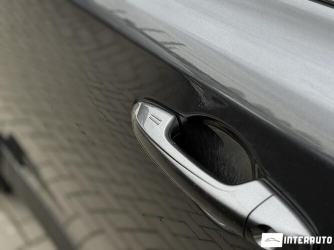 Toyota Rav-4 38 interauto-car