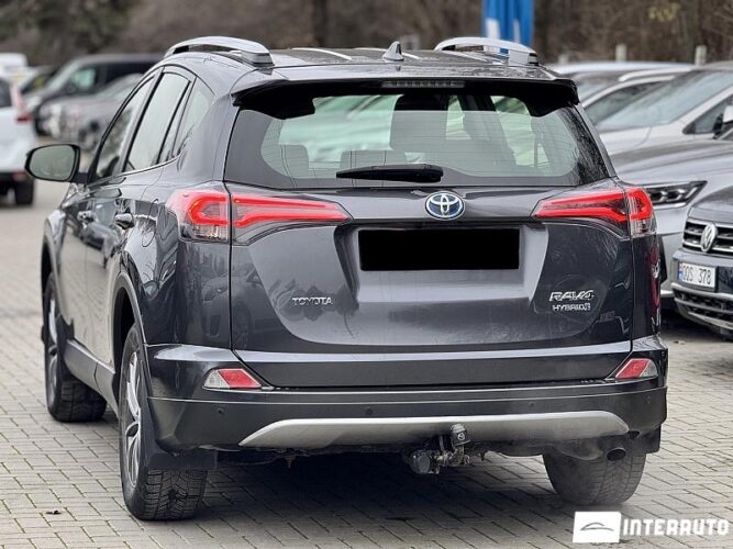 Toyota Rav-4 35 interauto-car