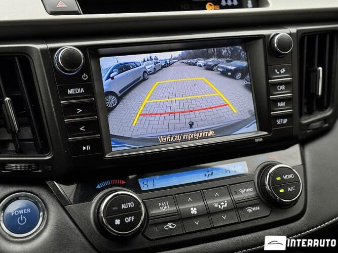 Toyota Rav-4 45 interauto-car