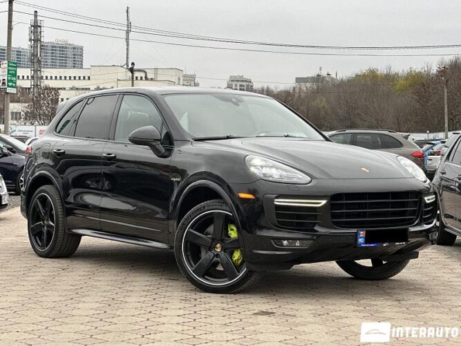 Porsche Cayenne S Hybrid 37 interauto-car
