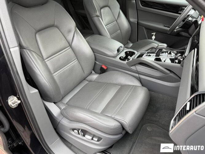 Porsche Cayenne 51 interauto-car