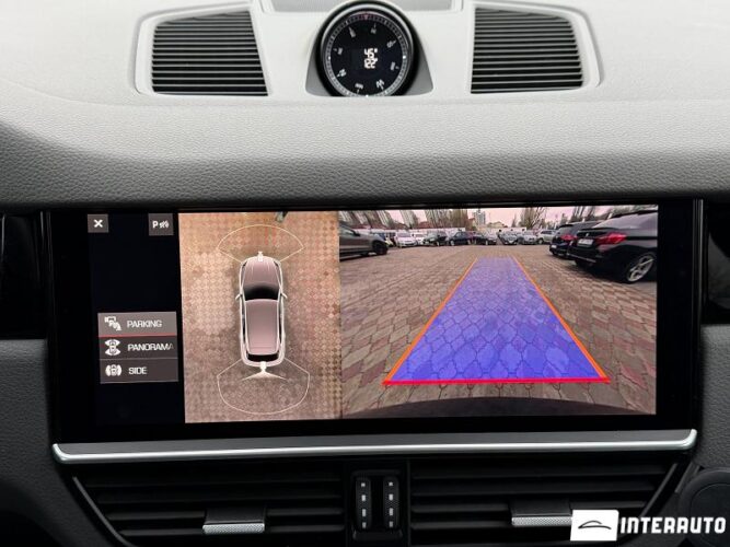 Porsche Cayenne 49 interauto-car