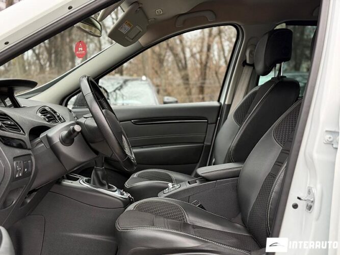 Renault Grand Scenic 45 interauto-car