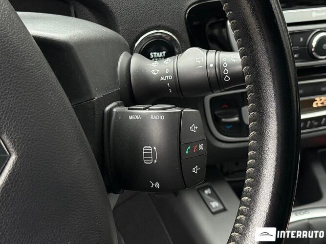 Renault Grand Scenic 47 interauto-car