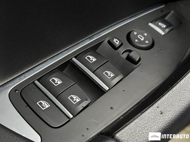 BMW X3 3.0e 53 interauto-car