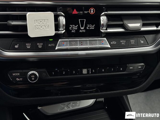 BMW X3 3.0e 47 interauto-car