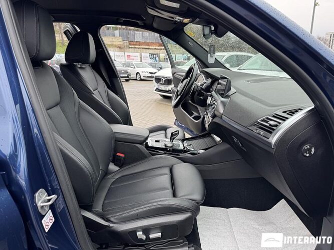 BMW X3 3.0e 49 interauto-car