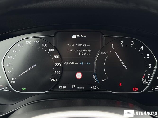 BMW X3 3.0e 44 interauto-car